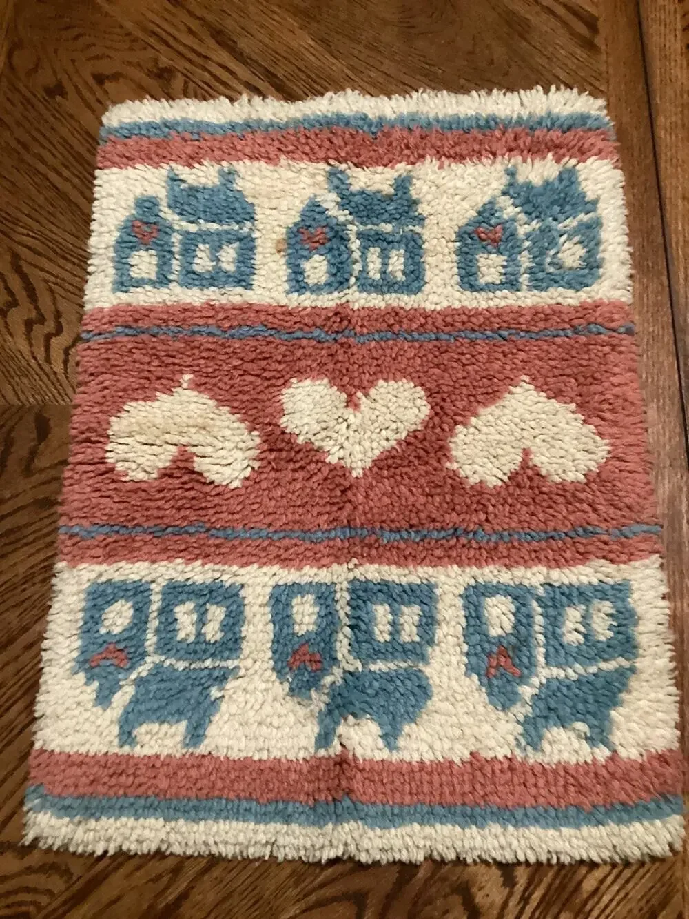 Vntg Hand Hooked Cottagecore Pink & Blue Rug